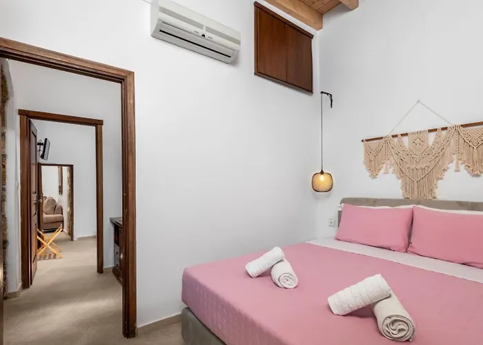 Semesterbostad Claudia In Lardos